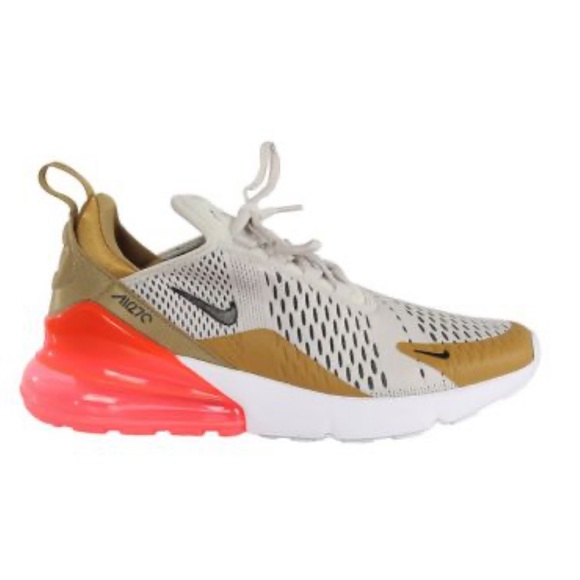 Nike Shoes - Women’s Nike Air Max 270